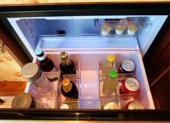 酒店里免费提供的东西可以拿走吗