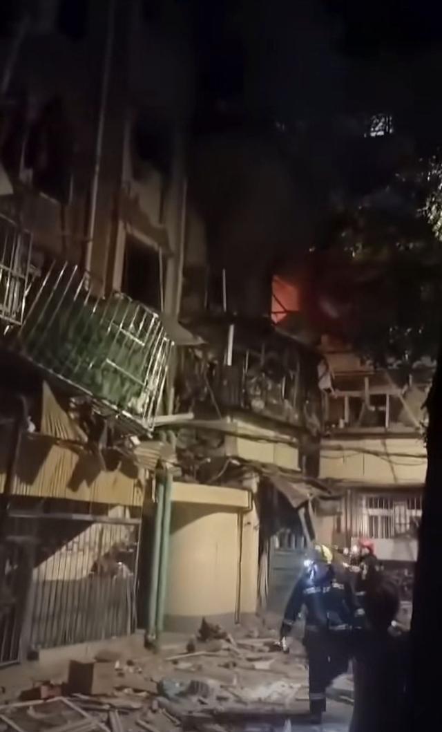 天津小区爆炸26户受损