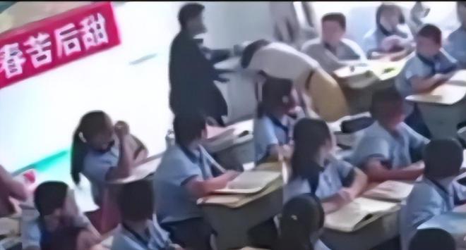 男生被老师掌掴还手