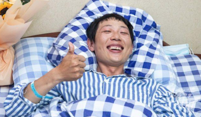 跳桥救人小哥父亲又担心又自豪