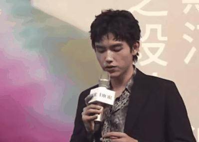 Angelababy黄景瑜活动生图
