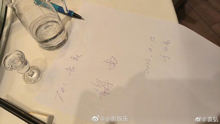 梅西中文写得这么好啊梅西这几个字得写了少说一天吧
