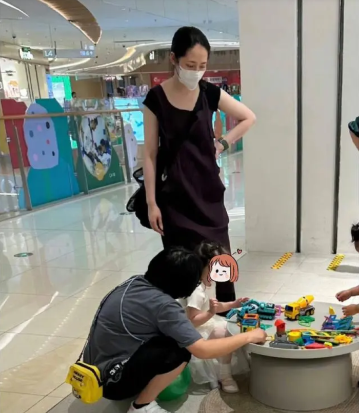 郭碧婷穿衣风格向太化
