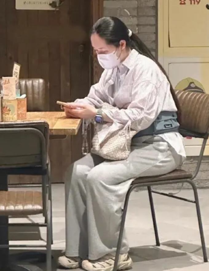 郭碧婷穿衣风格向太化