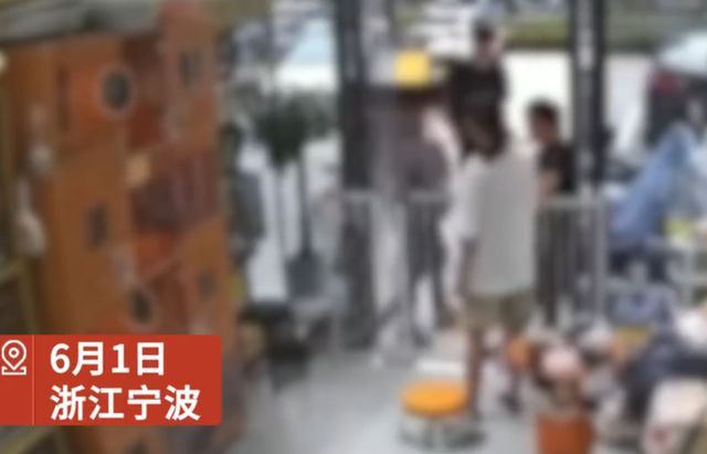 浙江女子到宠物店退猫被拒后直接将猫摔死！只因家人买猫没有商量