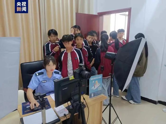 赶上了！云南135名中考生身份证被洪水冲走，民警开启“极限冲刺”！