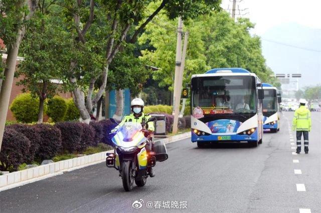 135名中考生身份证被洪水冲走