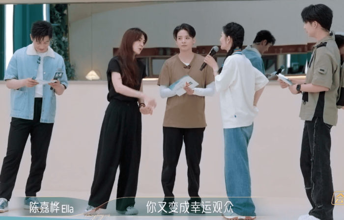 谢娜挑战《她她她》，朱珠说的话充满语言艺术，陈嘉桦却一针见血