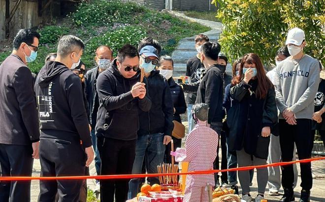 蔡天凤将在下月安葬，婆家人花巨资请人对遗体进行修复工作