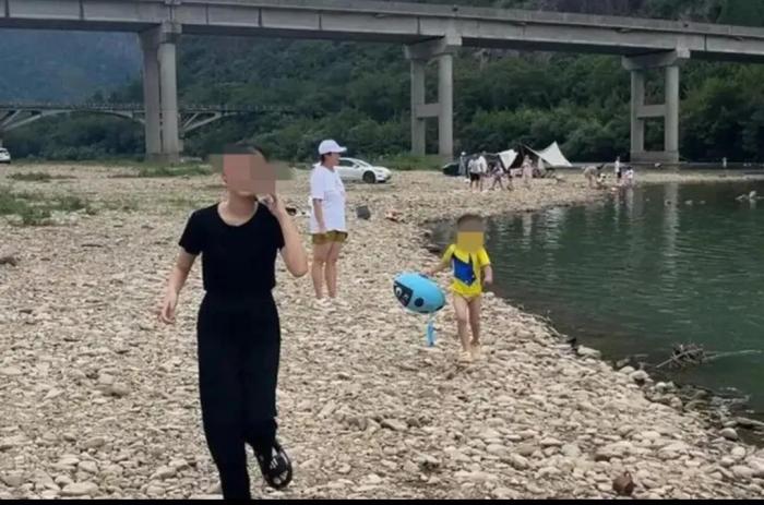 温州夫妻父亲节不幸溺亡留下俩孩子