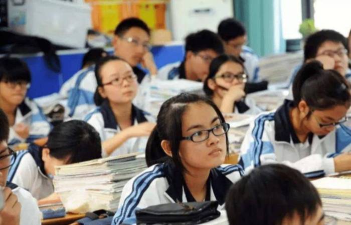 北大教授姚洋：取消中考提前分流，进行10年义务教育，有道理吗？