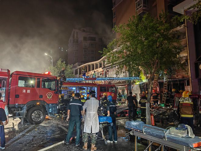 银川烧烤店爆炸事故已致31人死亡，知情人士：死因多为窒息