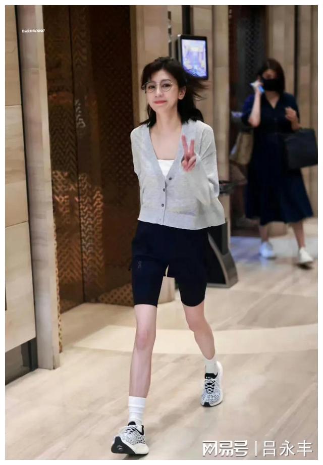 贾静雯戏腔惊艳全场