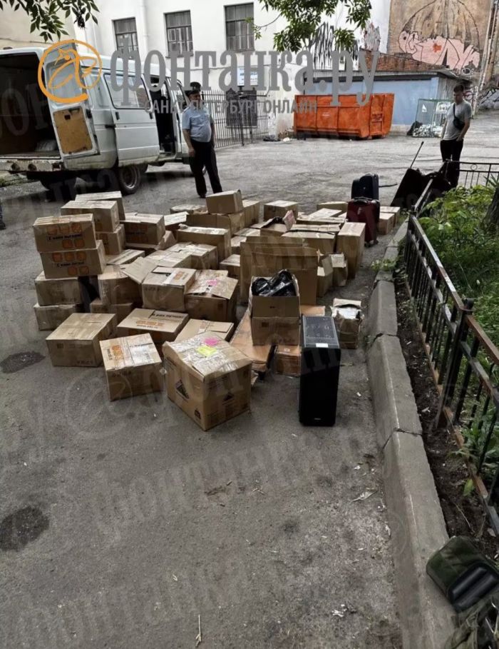 警方在普里戈任办公室附近搜出40亿卢布现金