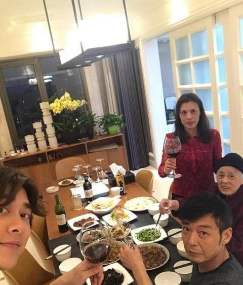 明星真是阔气，刘亦菲亿元豪宅不给人住，李易峰爱下厨，