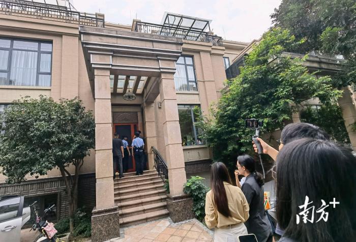 男子欠1.7亿巨债被法院执行