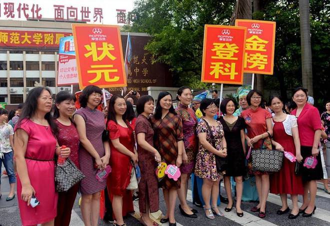 感动全网环卫工儿子求助网友