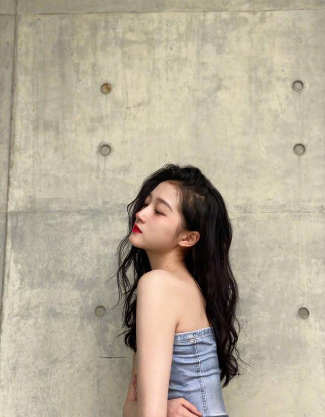 关晓彤帽子P掉了鹿晗品牌