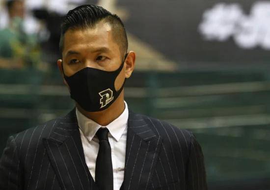 黑涩会美眉又一人指控陈建州性骚扰称曾致电要她到房间聊天

