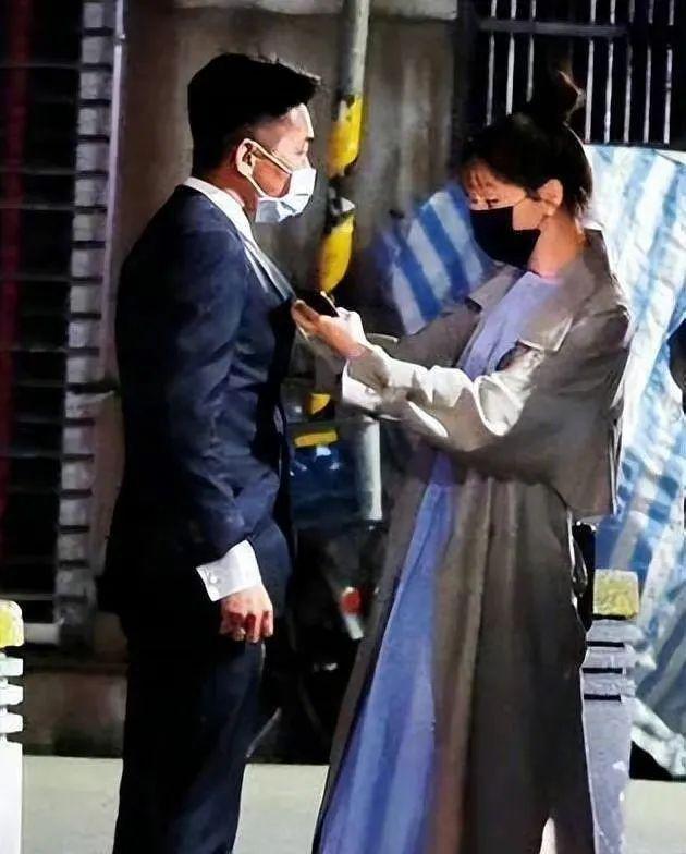 任嘉伦杨颖，王心凌，唐嫣，黄晓明张小斐，渣女跪求接盘侠，锤爷回复爆料贴