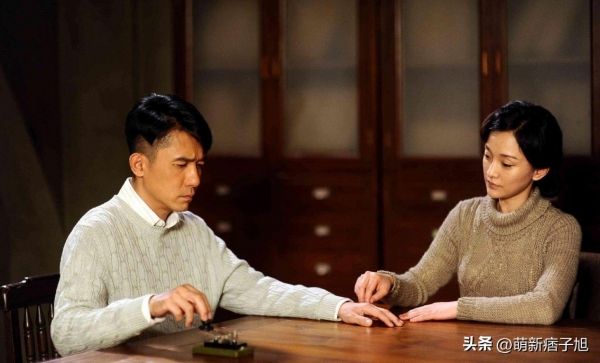 梁朝伟61岁了依然社恐，刘嘉玲吐槽他看电影，1个人要买六个座位