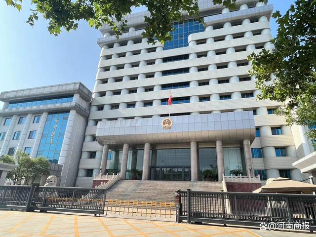 《失孤》原型郭刚堂之子被拐案开庭，被告人拒不认罪