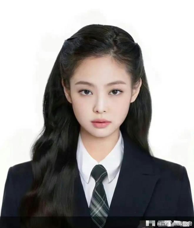 曝Jennie将与YG解约