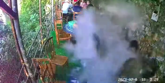 桂林阳朔一餐厅卡磁炉突发爆炸烫伤客人，城市管理局：正在调查核实