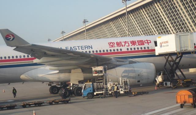 亲历乘客回忆国航航班颠簸细节