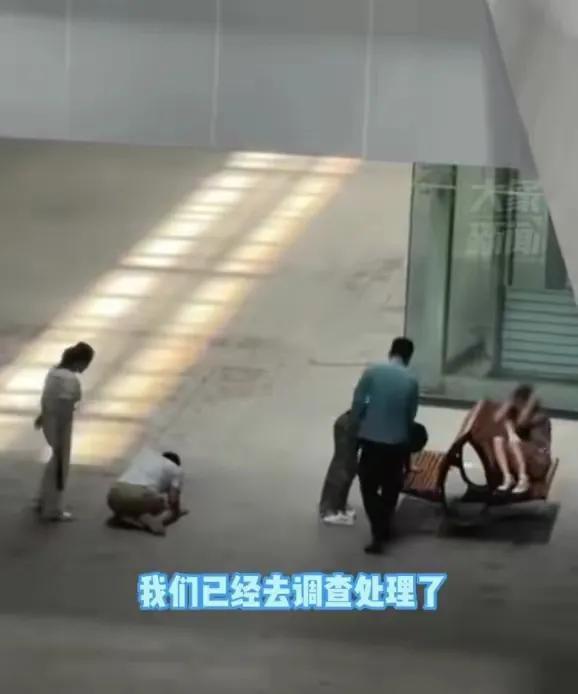 网传男子性侵15岁少女被当众鞭打!鞭打者或面临刑事处罚
