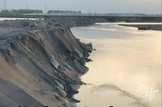 失去浮桥的村庄！当地多位村民回应橙柿互动：浮桥对村庄意义重大，出行方便，从没人掉下河……
