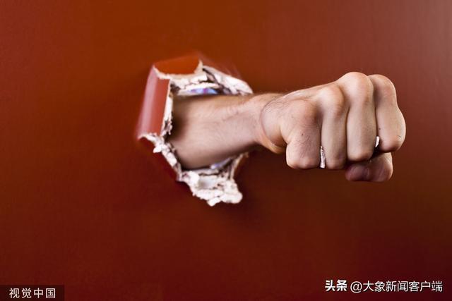 媒体抽刃向孩子就是恶魔