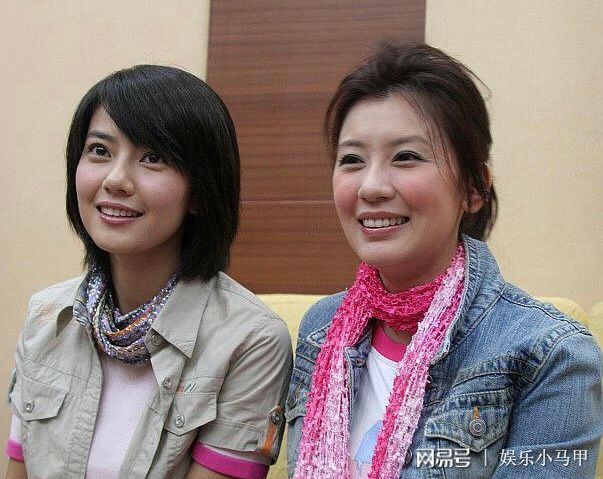 贾静雯高圆圆十年七次公开场合同框两个女神都惊艳了时光