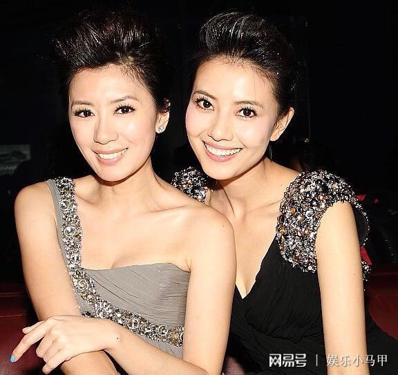 贾静雯高圆圆十年七次公开场合同框两个女神都惊艳了时光