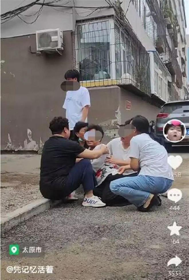 男子疑在自动售水机打水时触电身亡