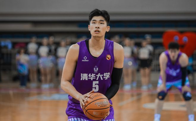 CBA选秀大会陈国豪当选状元