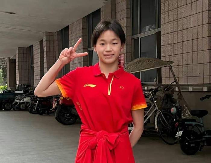 陈芋汐全红婵断层式领先晋级