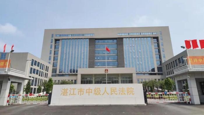男子求爱不成捅杀女子警方回应