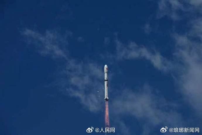 四象01星等4颗卫星发射成功