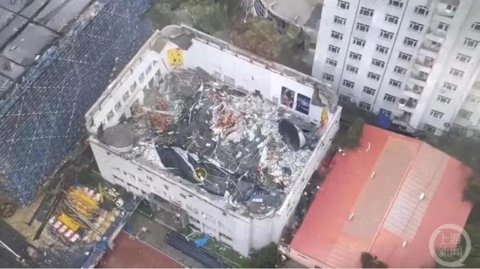 齐齐哈尔中学坍塌现场救出第11人