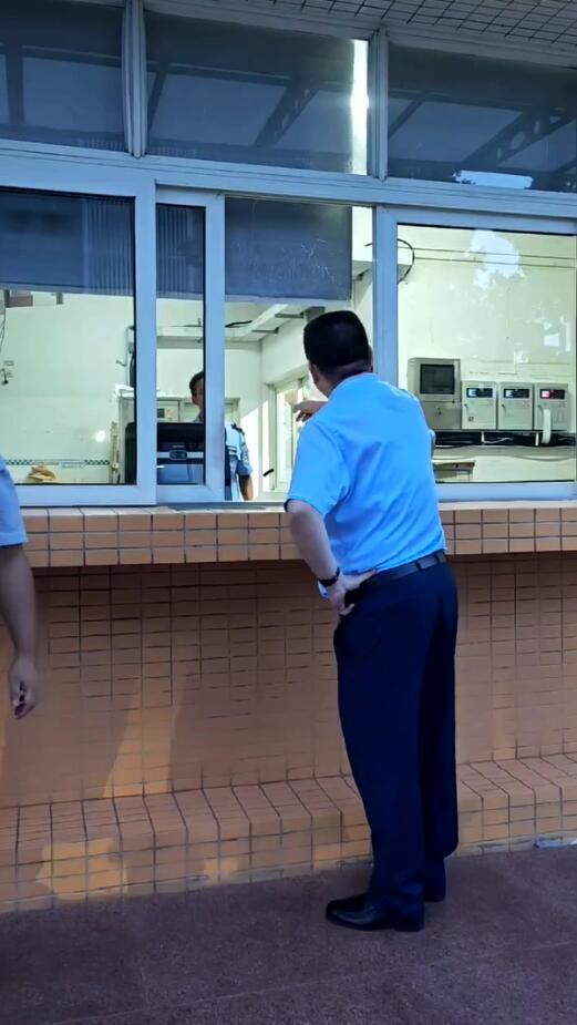 中炬高新总经理邓祖明辞职