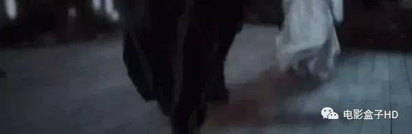 《莲花楼》开播6集，成毅海上打戏出圈，原声配音被质疑不如男二

