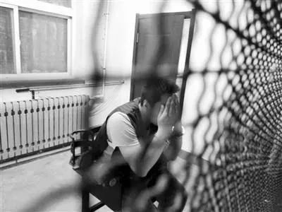 蚌埠一男子无证驾驶撞死人，竟让自己的弟弟回来替其自首！

