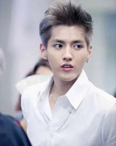 吴亦凡二审择期宣判