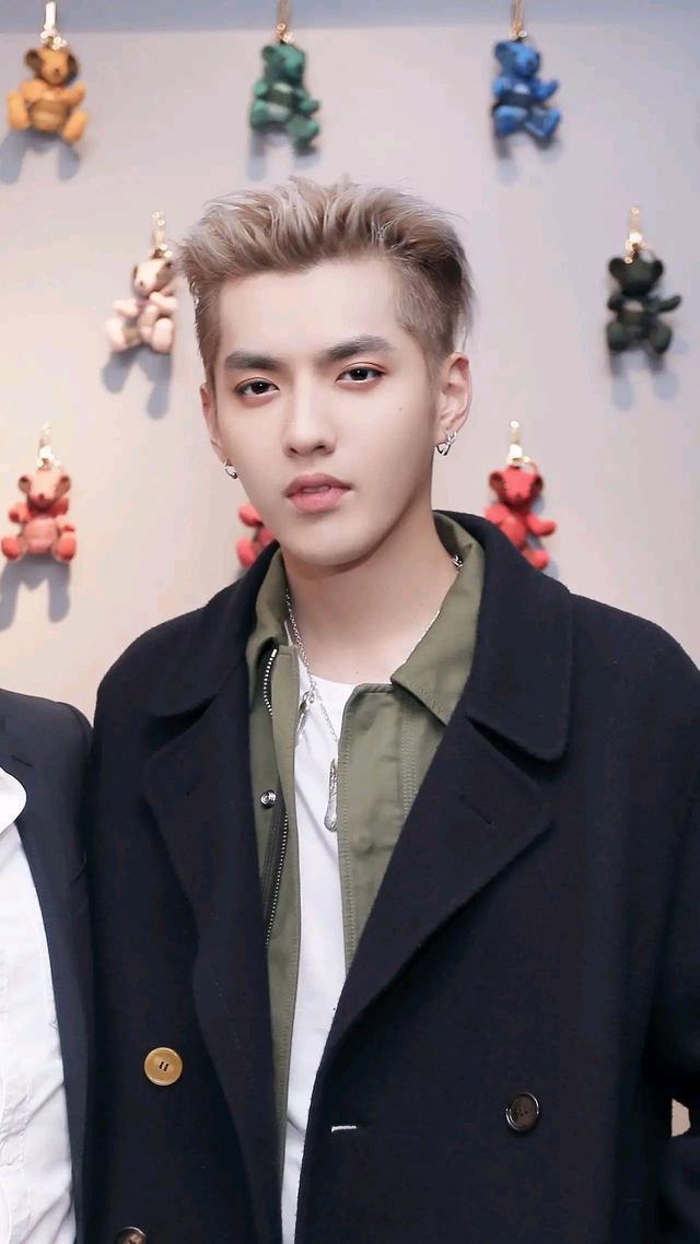 吴亦凡二审择期宣判