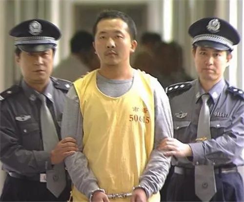 18年前南京投毒案：嫉妒邻居生意好，大饼店老板毒倒300多人