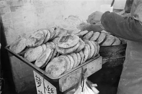 18年前南京投毒案：嫉妒邻居生意好，大饼店老板毒倒300多人