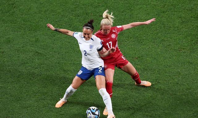 女足世界杯英格兰1-0丹麦两连胜