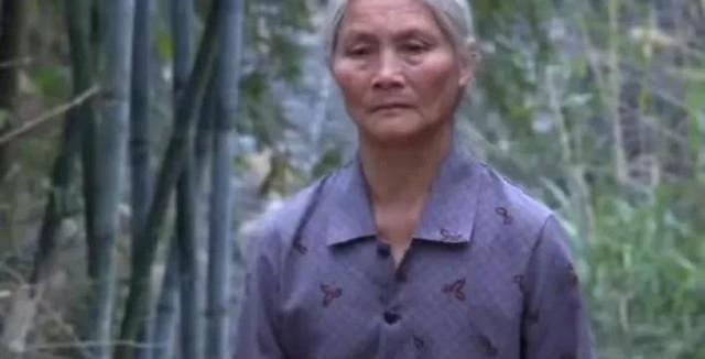 唐尚珺遭退档后很迷茫，放弃补录不知该干啥，网友给他指出两条路