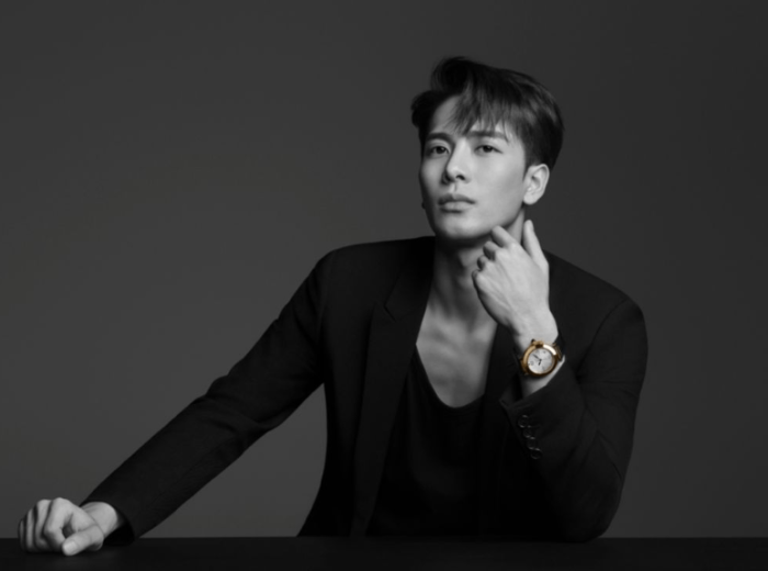 王嘉尔公司发声明措辞严厉，直接报案，粉丝：行得正自然有底气